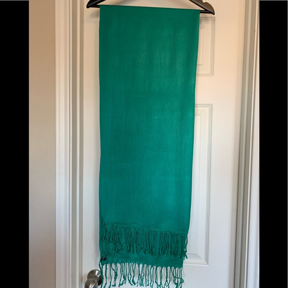 Pretty green pashmina-like wrap